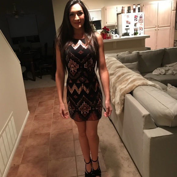 Express Sequin Dress - Picture 4 of 5